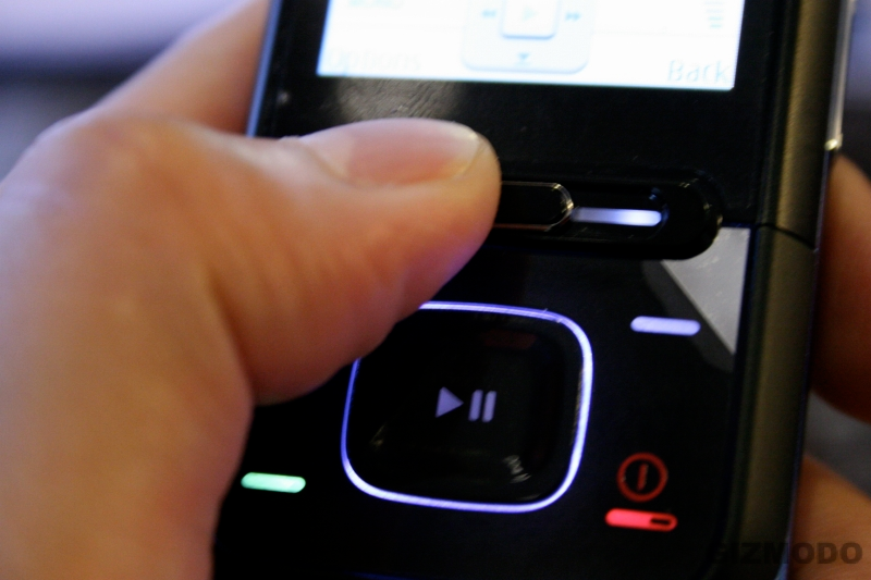 Illustration for article titled Hands On the Nokia XpressMusic 5310/5610 Cellphone (Verdict: Tight Design)